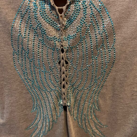 Grey shirt with blue and silver wing shirt - Picture 6 of 7
